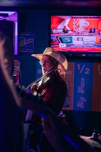 Live music performance in cinematic stage light