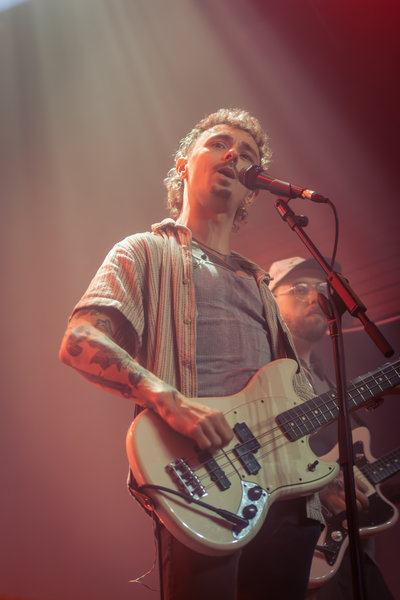 Live music performance in cinematic stage light